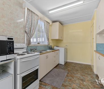 Charming Retro Home in the Heart of Claremont - Photo 6