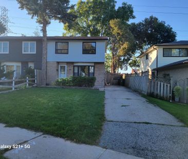 For Lease - 90 Sexton Crescent, Toronto, Ontario - Photo 3