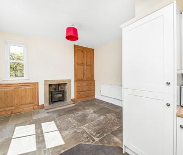 3 bedroom House To Let - Photo 2