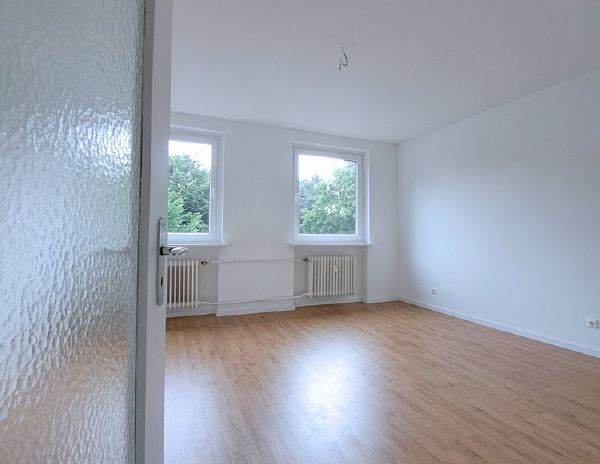 WG-taugliche 2-Zi.-Whg. in zentraler Lage - Photo 1