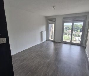 Location Appartement à LE PEAGE DE ROUSSILLON - Photo 1