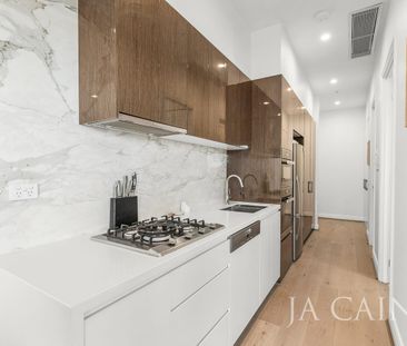 Amazing Apartment with City Views - Photo 4