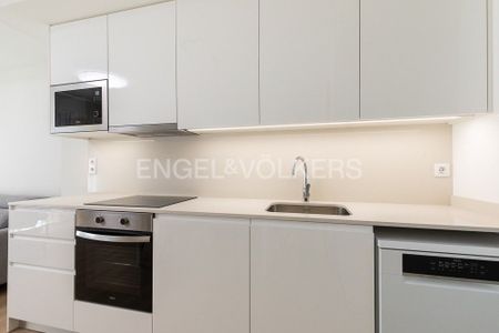 Piso de alquiler en La Roqueta - Photo 2