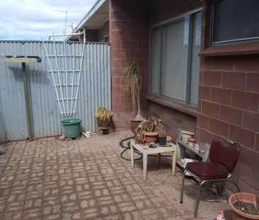 Neat and Tidy unit with own private rear paved courtyard - Photo 4