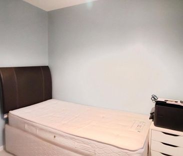 3 bedroom end of terrace house to rent - Photo 6