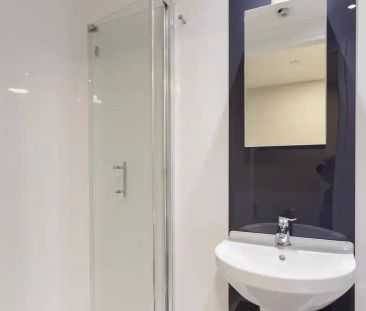 7 Bed En-suite - Photo 5