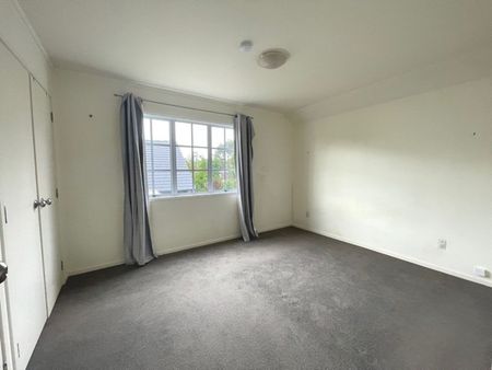 Unit 1, 51 Jillteresa Crescent, Half Moon Bay, Auckland - Photo 4