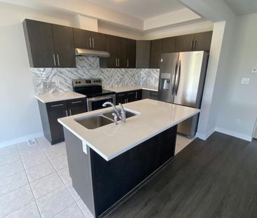 For Lease - 57 Sycamore Street, Welland, Ontario - Photo 6