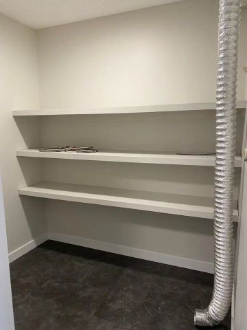 Lockwood Place — 1 Bedroom - Photo 5