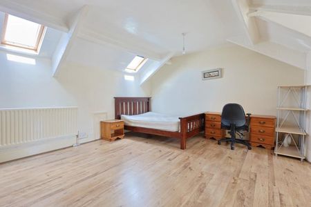 5 bedroom Student Terraced House to rent in Rothbury Terrace, Heaton, Newcastle Upon Tyne, Ne6 - Photo 4