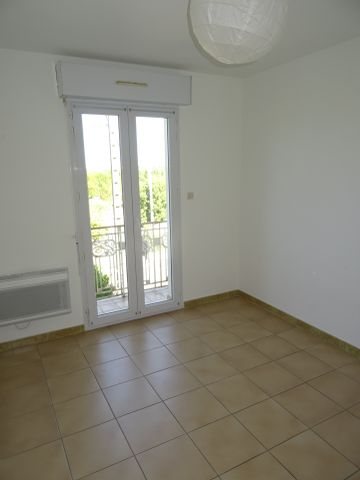 Location Appartement 4 pièces 81m² ST DREZERY 34160 - Photo 3