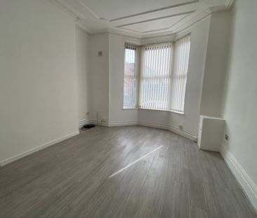 1 Bed Flat, Spellow Lane, L4 - Photo 5