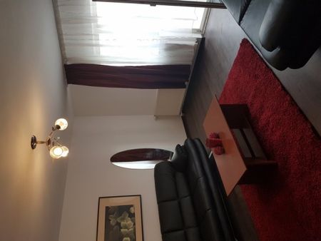 Timpuri Noi,Ap.3 cam,proaspat renovat - Fotografie 2