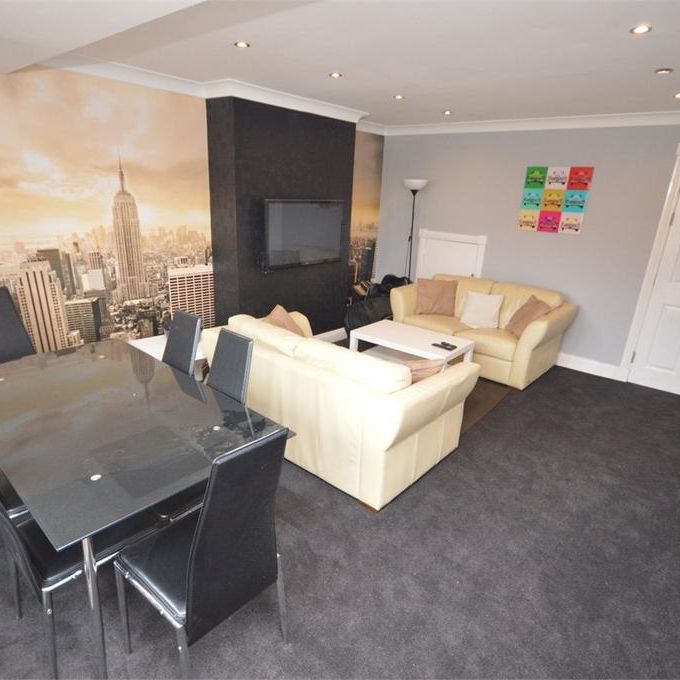 5 bedroom terraced house to rent - Photo 1