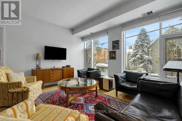 204 - 295 MACKAY STREET - Photo 1