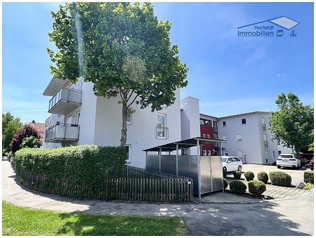 Gepflegte 2,5 Zimmer-Erdgeschoss-Wohnung mit kleinem Gartenanteil + Terrasse in beliebter Lage - Photo 5