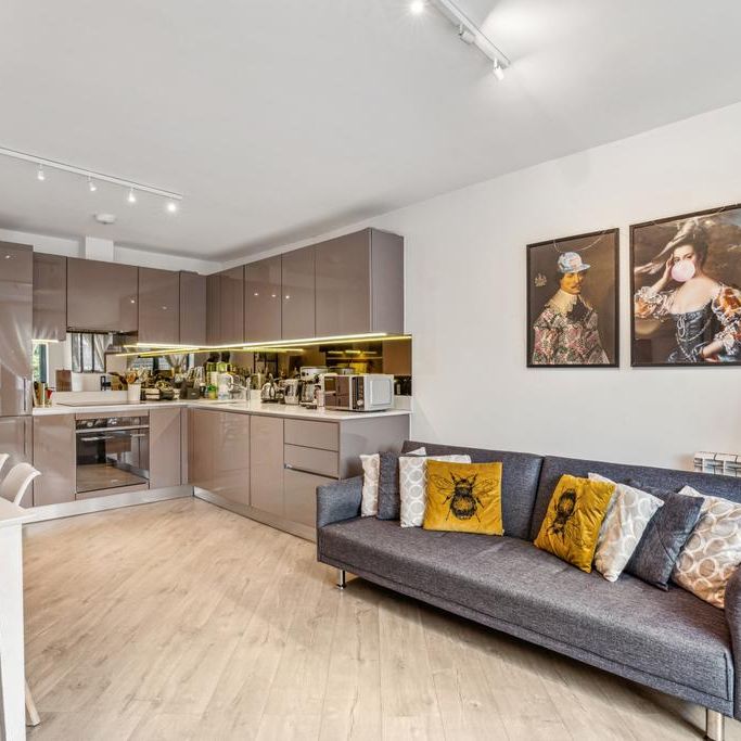 1 bedroom flat to rent - Photo 1