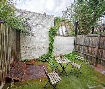 4 bedroom terraced house to rent - Photo 4