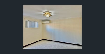 FRESHLY PAINTED & FULL BRICK TOWN HOUSE - Photo 3