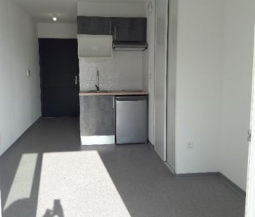 Location Appartement 1 pièce 18m² NIMES 30000 - Photo 6