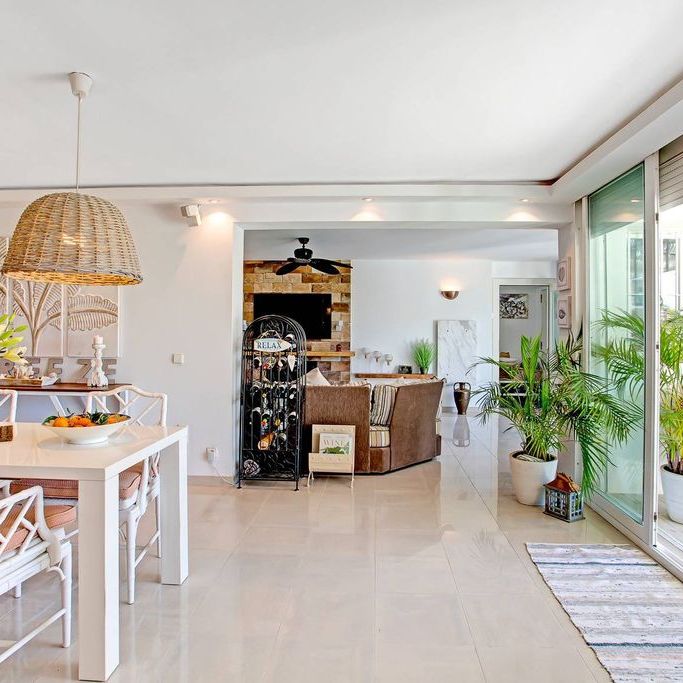 Luxury Villa for rent in Marbella Del Este, Spain - Photo 1