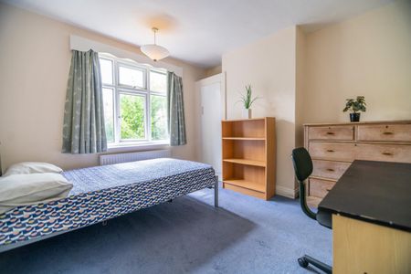 22 Tang Hall Lane - Photo 2