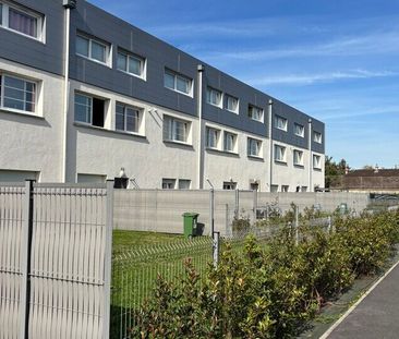 À CHARLEVILLE MEZIERES - Photo 1