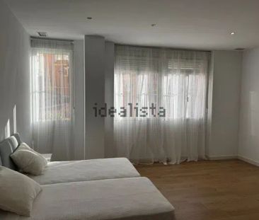 Alquiler de piso en Plaza Virgen del Rocío, 1 - Photo 4