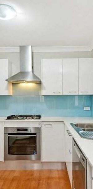 Family Home in Quiet Location! - Photo 1