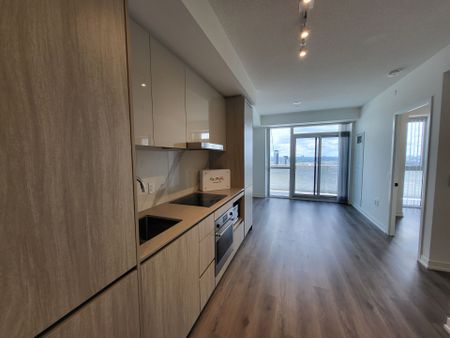 For Lease - 28 Interchange Way Unit# 3907, Vaughan, Ontario - Photo 2