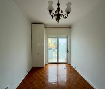 R JOÃO DE DEUS 187 1 ESQ, São Domingos de Rana, Lisbon 2785-141 - Photo 3