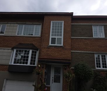 3 1/2, Chauffe, Haut De Triplex, Saint-L - Photo 3