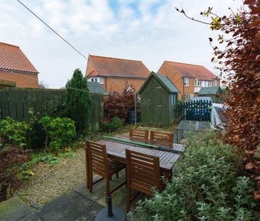 3 bedroom semi-detached house to rent - Photo 5