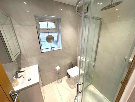 2 bedroom maisonette to rent - Photo 4