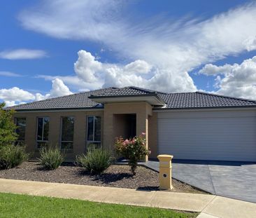 7 Edinburgh Court, SHEPPARTON VIC 3630 - Photo 6