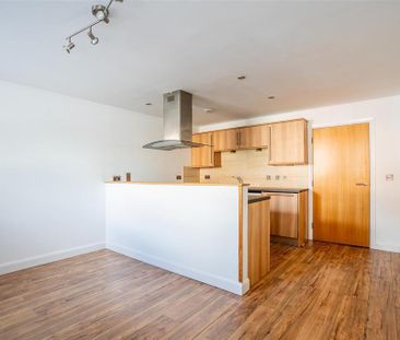 2 bedroom apartment to rent - Photo 6