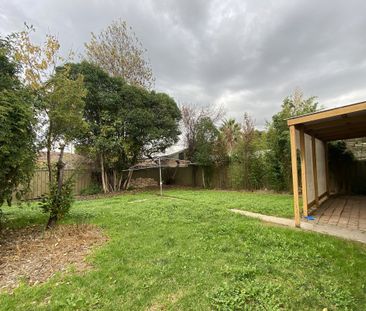 3 Bedroom Updated Home - Photo 6