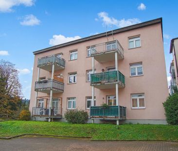 Gemütliche 2 Raum DG-Whg. mit Balkon, Tageslichtbad und großem Wohn... - Photo 1