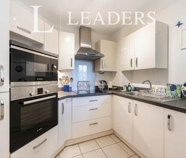 1 bedroom flat to rent - Photo 2