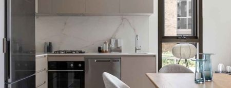 1 Bedroom Furnished - Photo 3