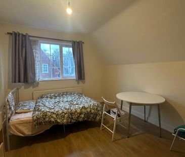 1 bedroom terraced house to rent - Photo 2