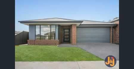 Brand-new Family home with comfort and Luxury - Photo 3