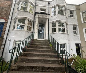 1 bed flat to rent in New Road, Chatham, ME4 - Photo 1