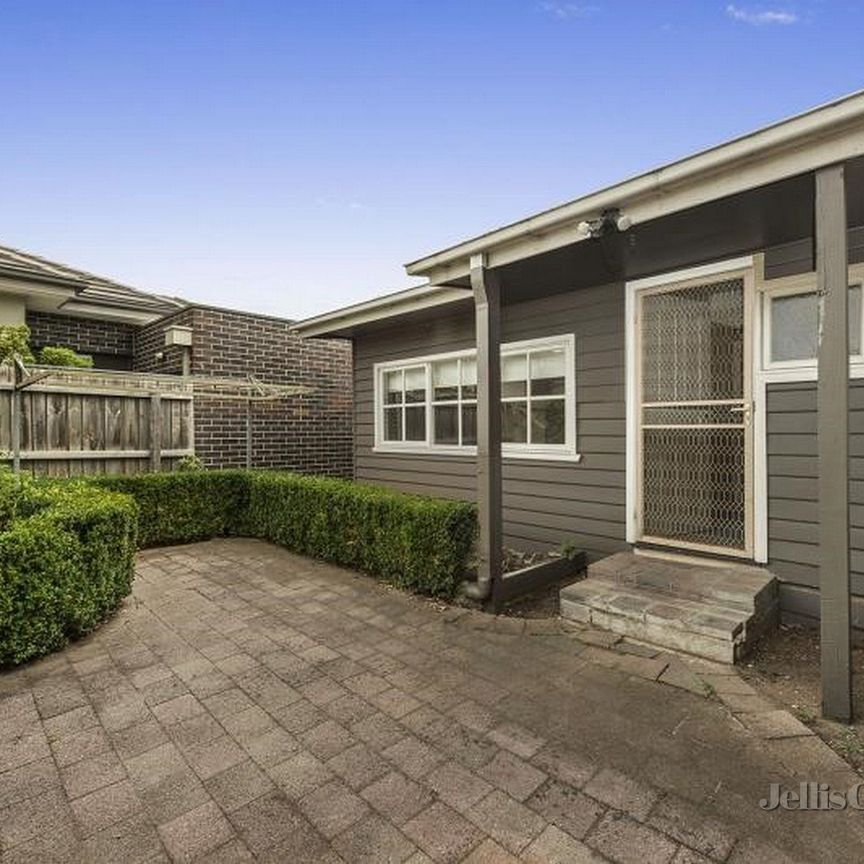 43 Westgate Street, Pascoe Vale South - Photo 1