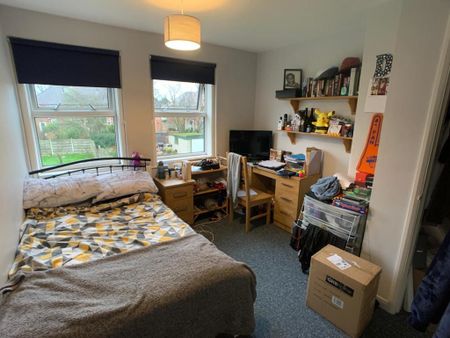 Starkey Crescent, Melrosegate - P10469 - Photo 4