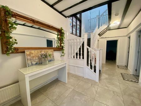 1 bedroom in a house share to rent - Photo 5