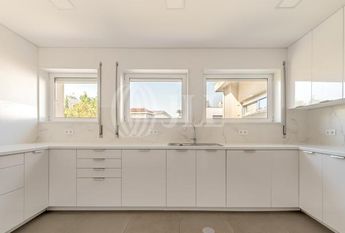 Apartamento T4 em Porto