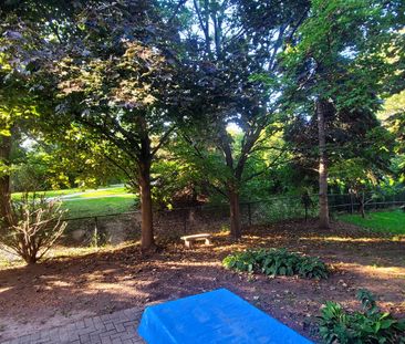 For Lease - 2545 Addingham Crescent, Oakville, Ontario - Photo 2