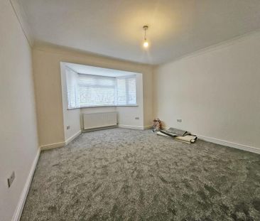 3 bedroom end of terrace house to rent - Photo 1