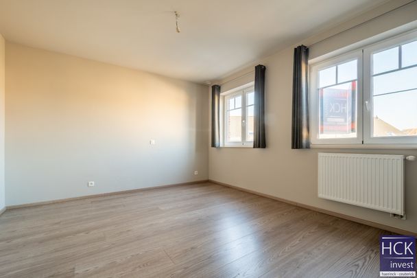 WAREGEM - Rustig gelegen recente woning met 2 SLPK op topligging! - Photo 1